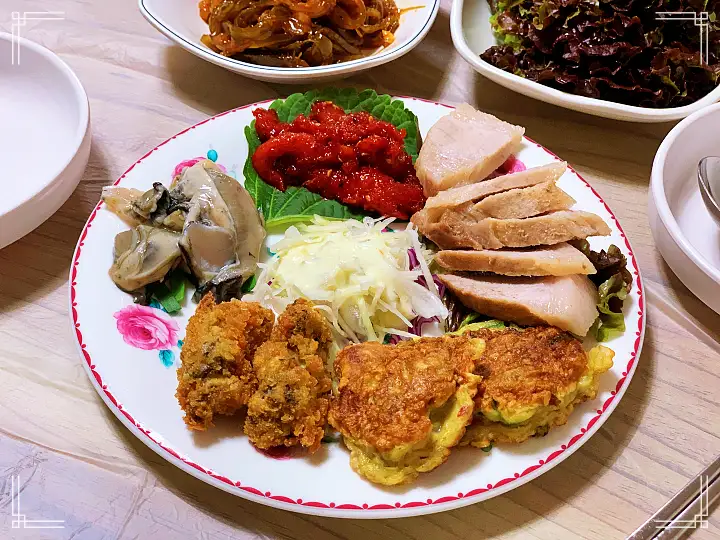 속초 가게 굴보쌈 생굴회무침 굴국밥 굴전 굴튀김 뭉쳐야 즐겁다 아빠들의 슬램덩크 맛집 추천