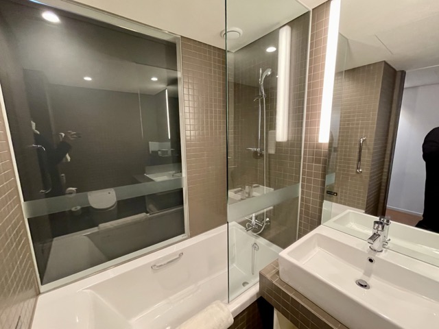 신라스테이-해운대-프리미어-디럭스더블-오션뷰-욕조