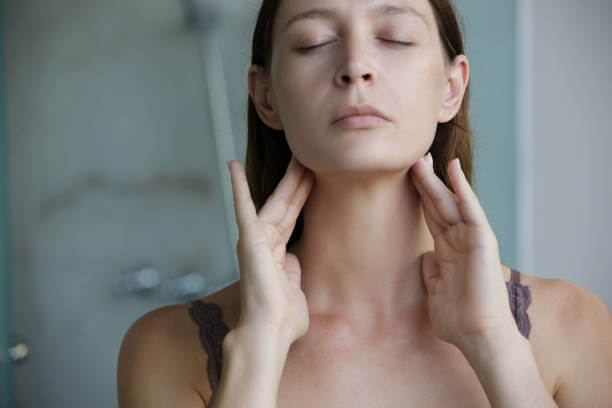 편도결석 빼는법&amp;#44; 집에서 빼는법 및 예방법을 알아봤습니다. 집에서 편도결석 빼는법과 병원에서는 편도결석을 어떻게 제거하는지 참고하시기 바랍니다. 