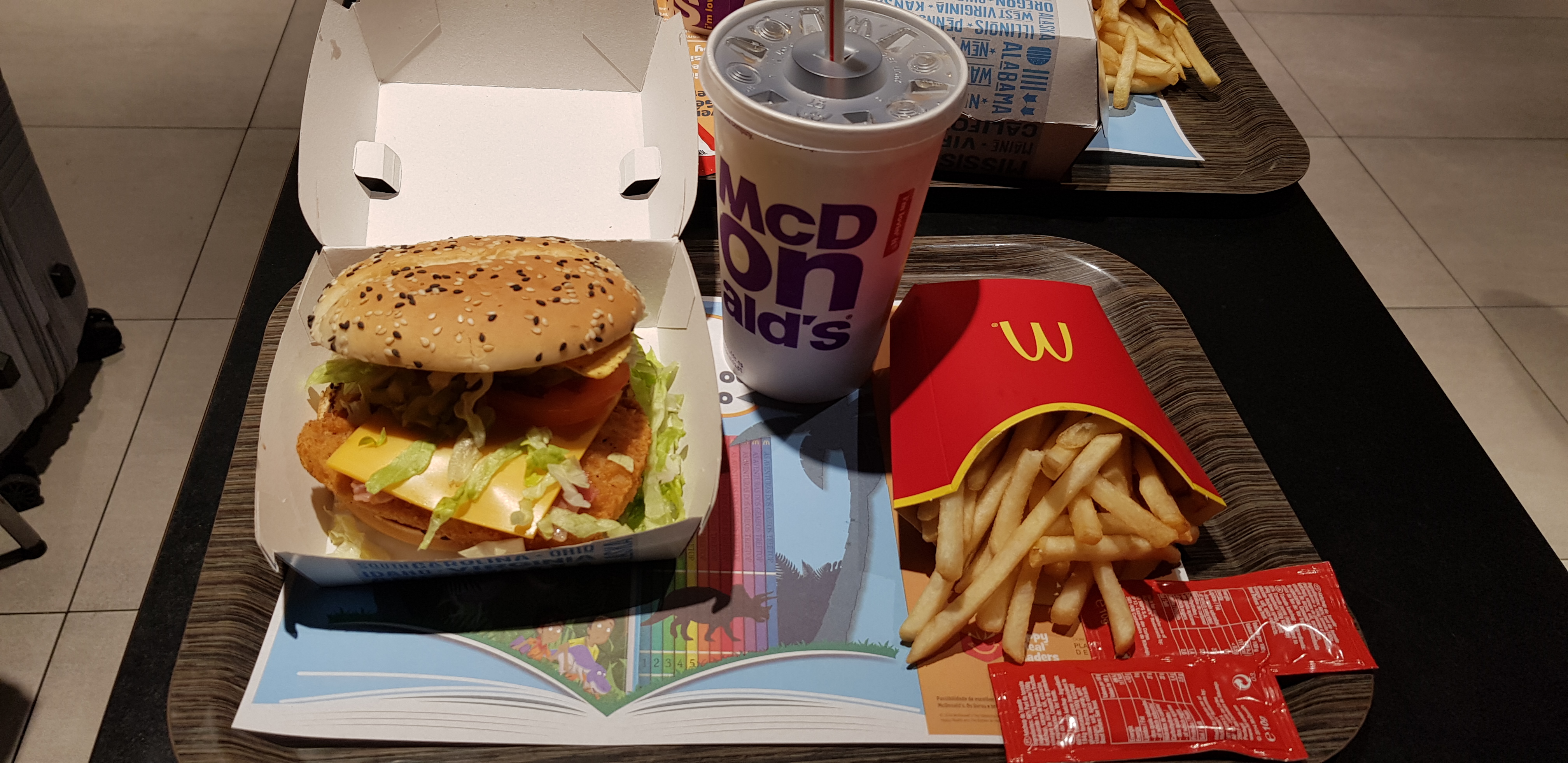 포르투갈 리스본에서 먹은 맥도날드 햄버거 세트 