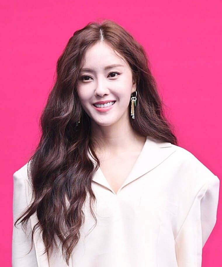 티아라-효민