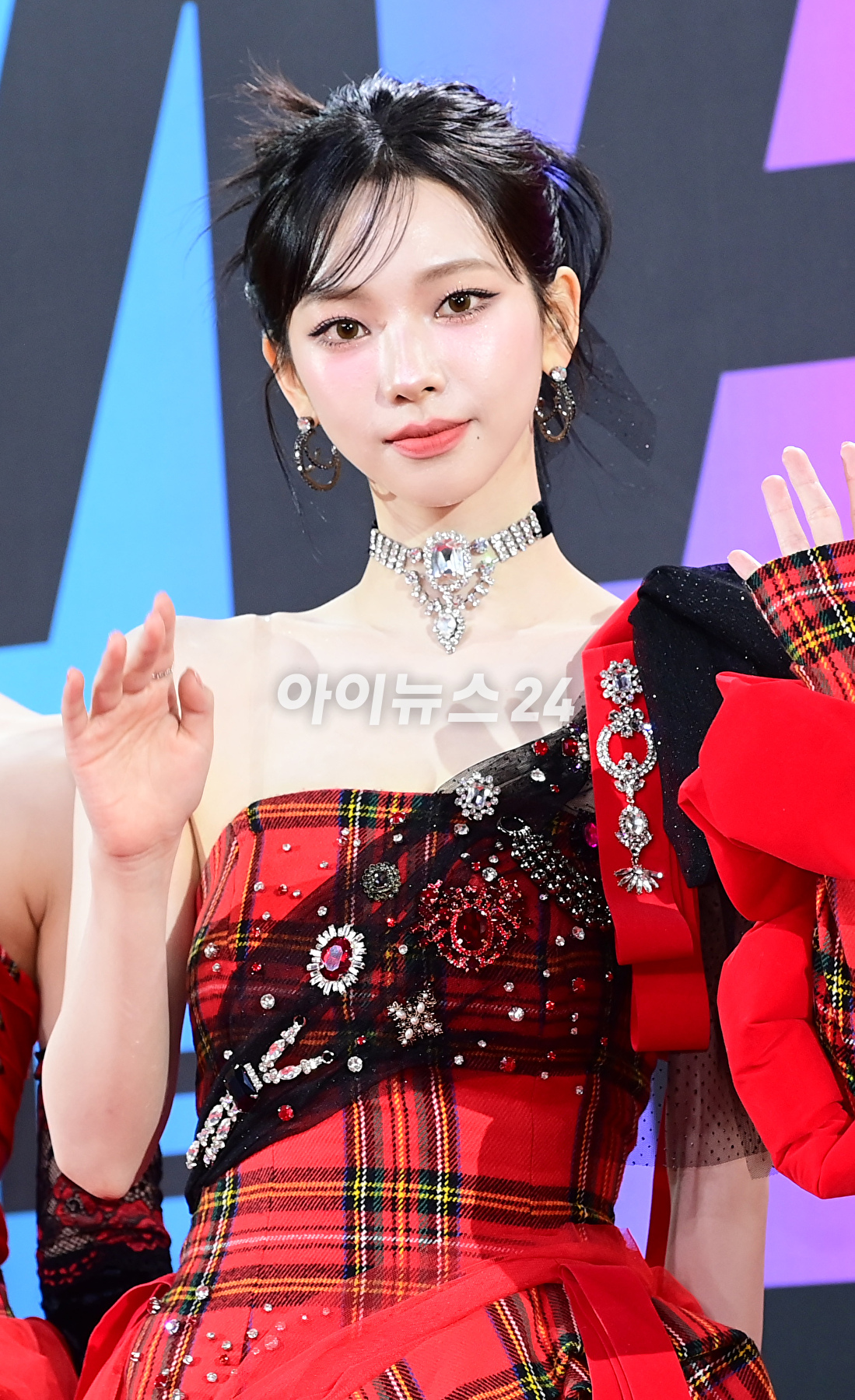 그룹 에스파가 2일 오후 인천광역시 중구 인스파이어 아레나에서 열린 MMA2023(멜론뮤직어워드) 레드카펫 행사에 참석하고 있다. [사진=정소희 기자]