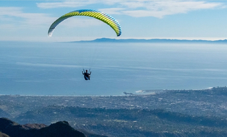 조나단 패러글라이딩