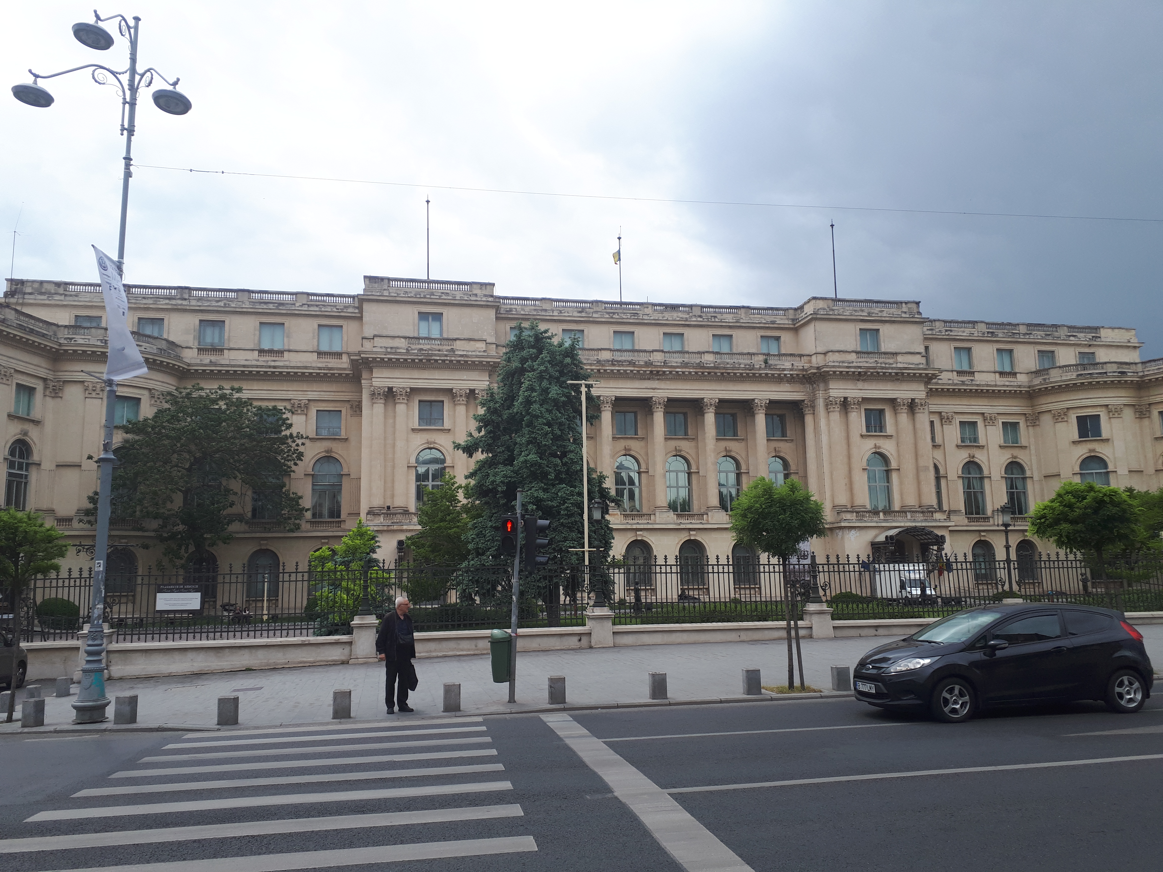 루마니아 부쿠레슈티 왕궁 전경