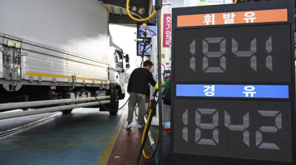 정부 유류세 인하 시행일 및 적용 내용 안내 이미지