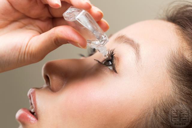 조기 폐경 전조증상 눈 건조 시력 변화