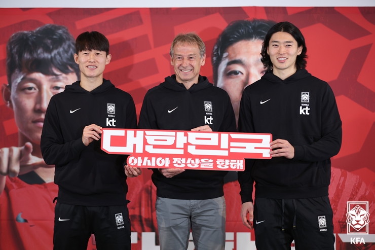 축구감독 후보 명단 
