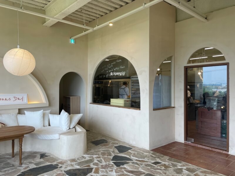 수원 신상 카페 맛집 도나스데이 수원 - 3층 주방