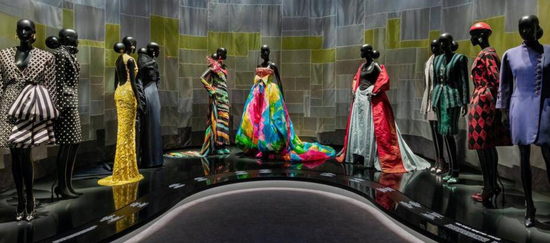 디올 디자이너 오브 드림 전시회 이미지