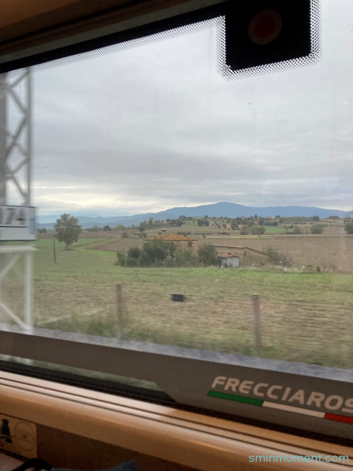 이탈리아-피렌체-아침-산타마리아노벨라역-로마-테르미니역-트랜이탈리아-바깥풍경-고즈넉2