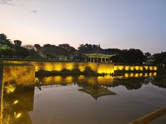경주 동궁과 월지 근처 맛집 야경 뷰 숙소 추천_12