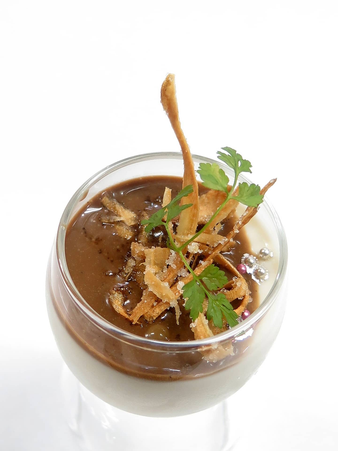 우엉 보관의 갈림길｜흙 묻은 채 보관하기 vs 손질 후 보관하기, 뭐가 더 오래갈까?