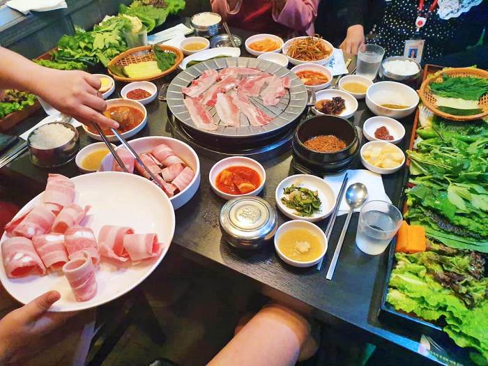 식객 허영만 백반기행 강남 신사 논현 잠원 우삼겹 쌈밥 맛집