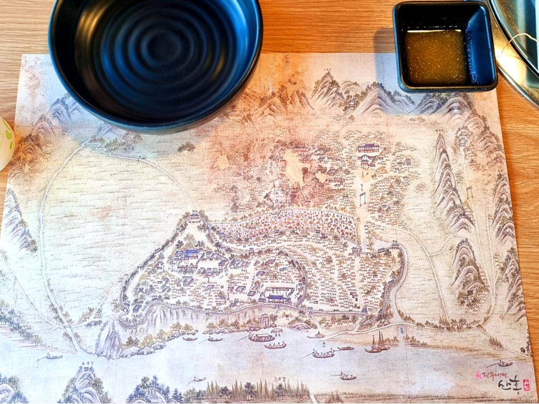 경남 진주 가볼만한 3대 맛집 '진주냉면 산홍': 산삼 주는 냉면, 육전 후기