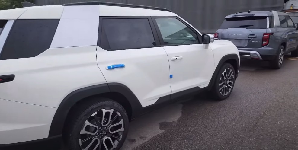 [신차구매추천] 가성비 좋은 SUV 실물이 멋진 토레스 가격표, 연비, 실내, 사전예약