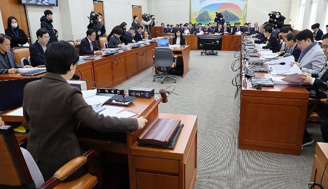 민주당 민주유공자법 국회 단독 강행 의결 상황