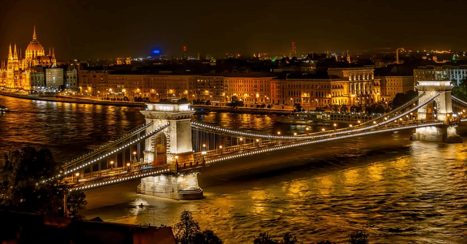 다리 건너는 꿈
다리 끊어지는 꿈