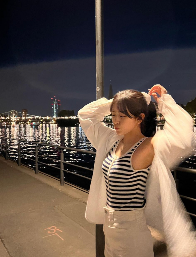 안유진