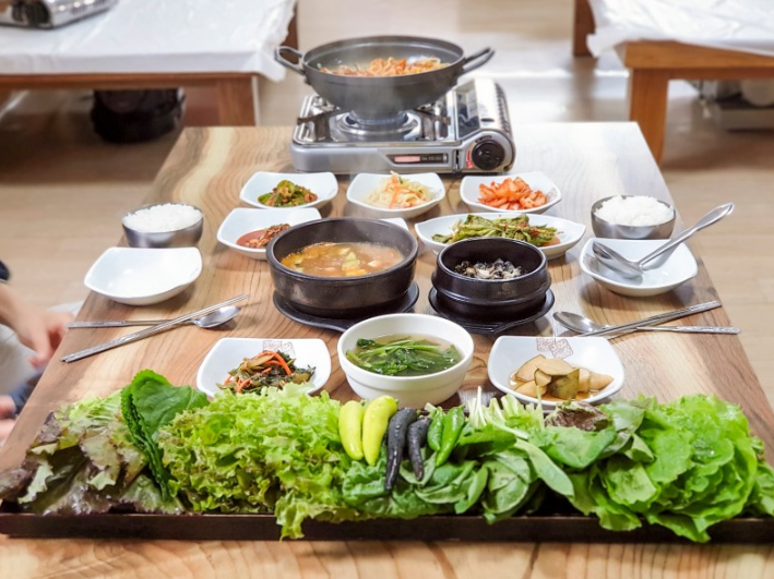 텃밭쌈밥식당