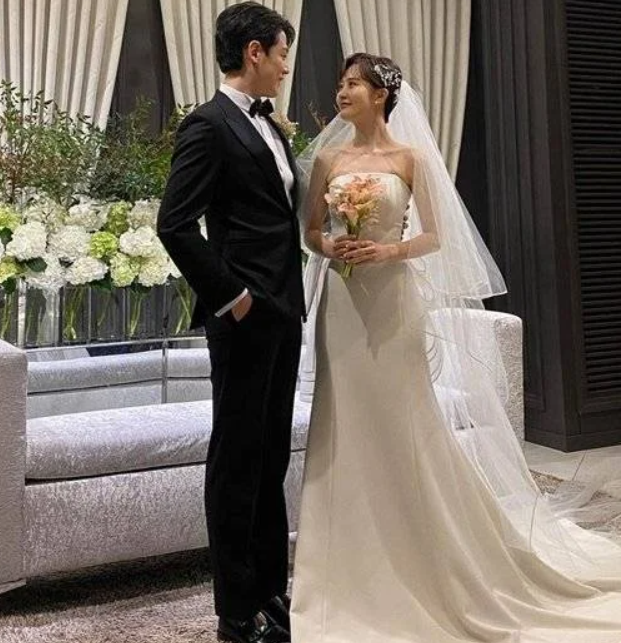 김수지와 한기주 부부의 프로필 및 러브스토리, 그리고 특별한 인연