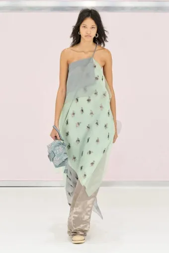 2025 여름 유행 패션 트렌드 전망_26