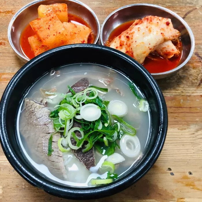 종로 100년 설렁탕집, 이문설농탕