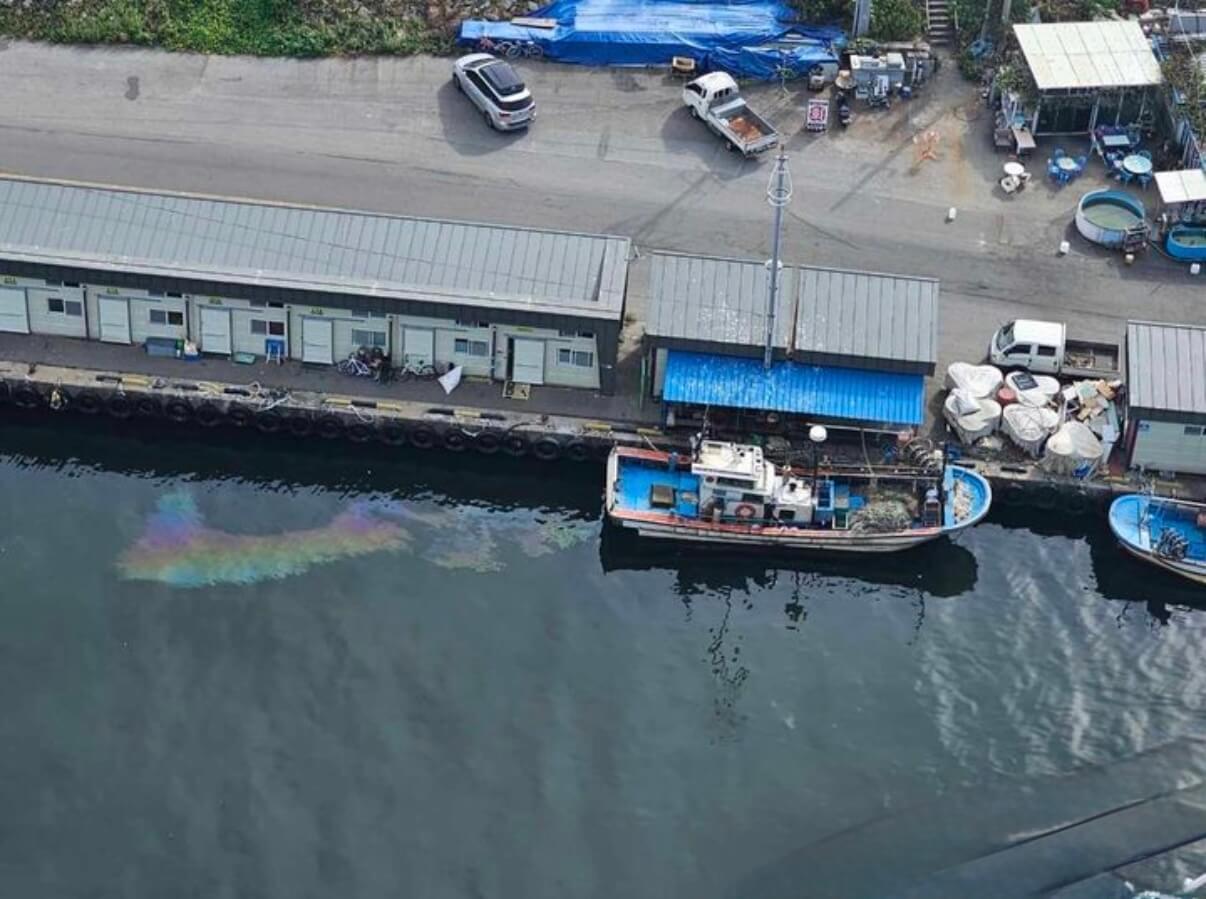 &ldquo;신고만 해도 최대 300만원! 해양오염 포상금 제도 총정리&rdquo;