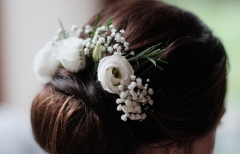 머리카락이 빠지는 꿈 담고 있는 의미 해몽 정리