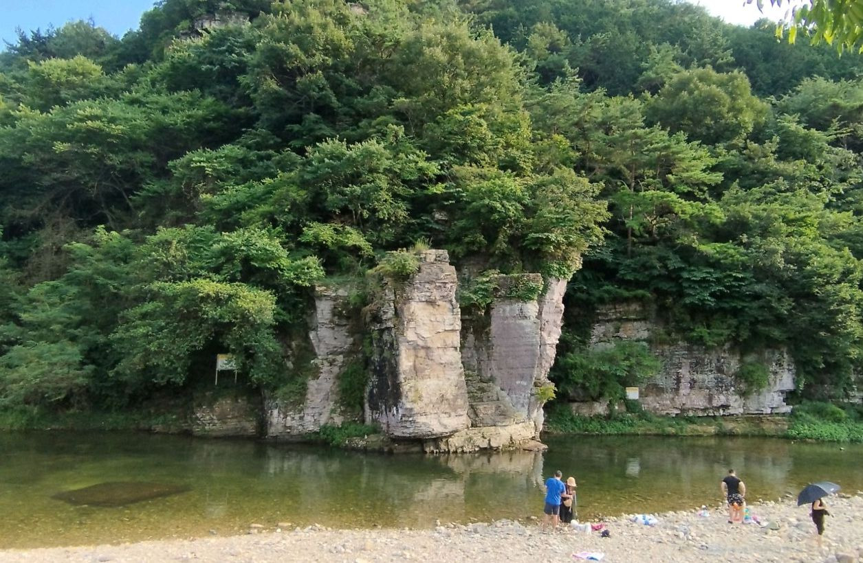 용댐계곡
