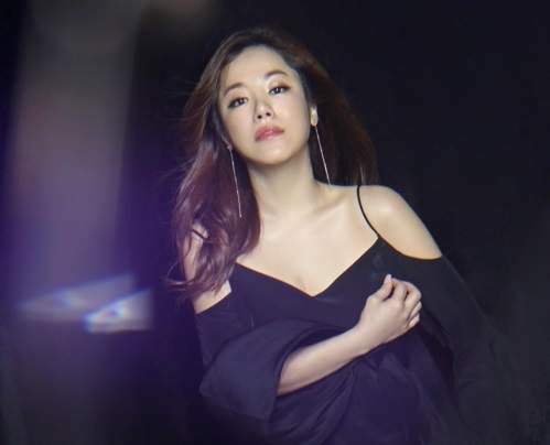 김민희 염홍