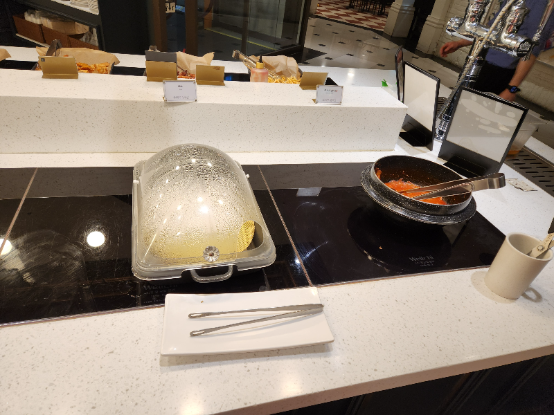 서울대 에그옐로우 애슐리퀸즈