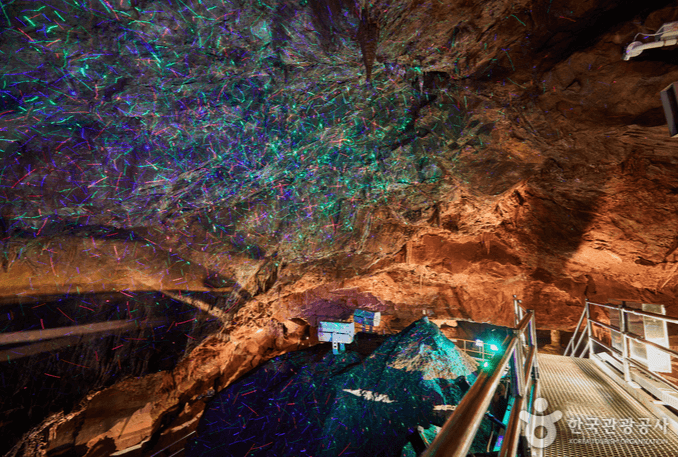 1&amp;#44; 동해시 천곡 황금박쥐동굴
