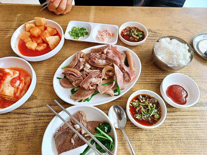 토요일은 밥이좋아 토밥 예산 백종원 예산시장 부근 맛집 추천 토밥좋아 위치