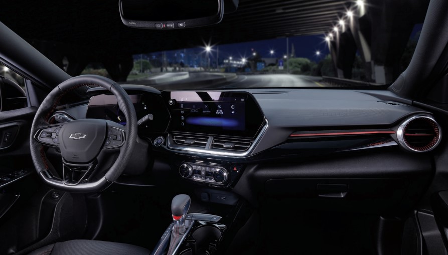 2024 쉐보레 트랙스 크로스오버(12)