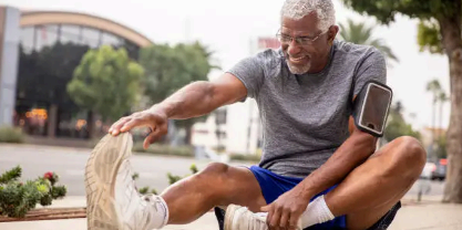 햄스트링 스트레칭 이미지사진