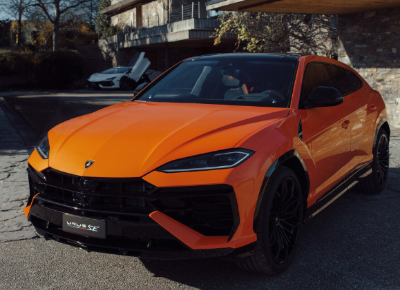 우루스 SE