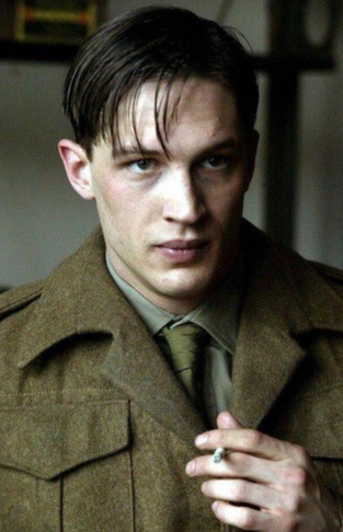 톰 하디의 젊은 시절