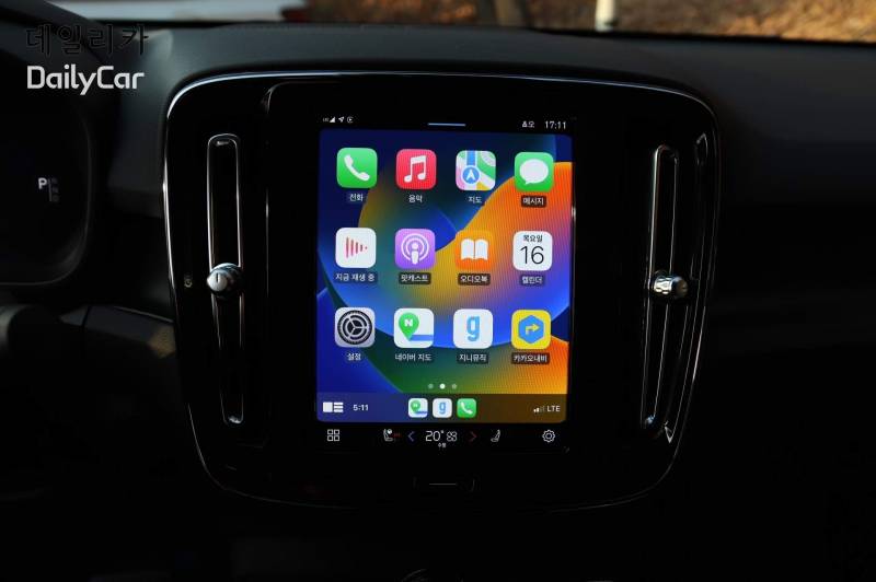 볼보 전기차..‘C40 리차지’