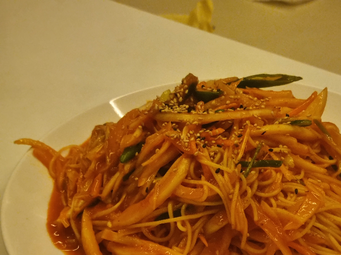 alt"비빔국수 사진"