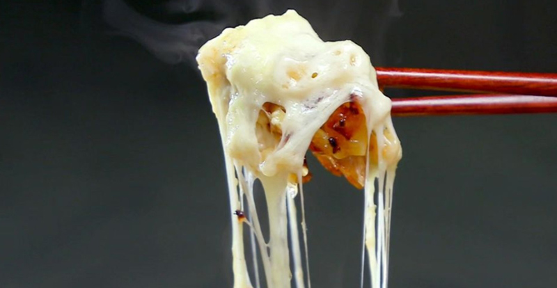 류수영 콘치즈와 닭갈비의 만남 이미지