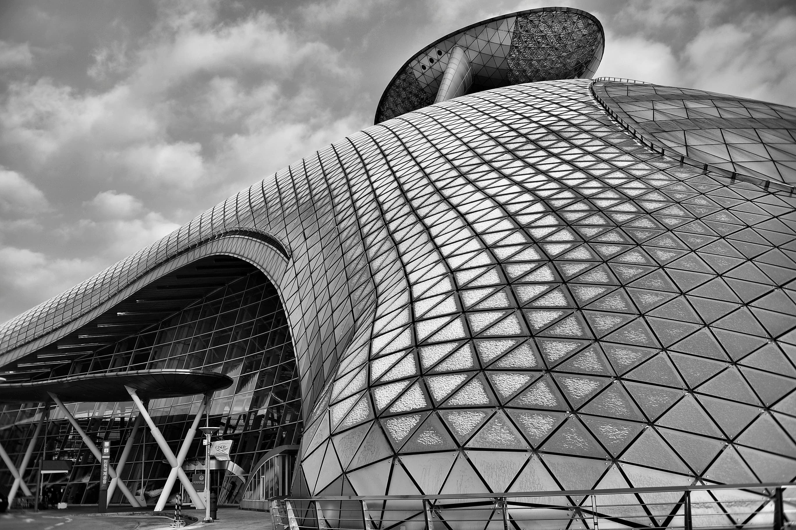 인천공항 외부 이미지