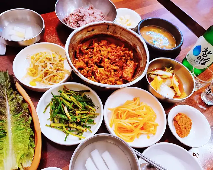 생방송오늘저녁 대구 서문시장 매콤한 돼지갈비찜 40년 노포 매운 소갈비찜 맛집 추천