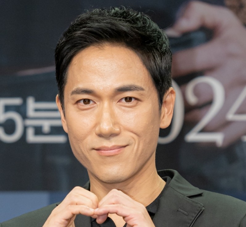 배우 정영섭