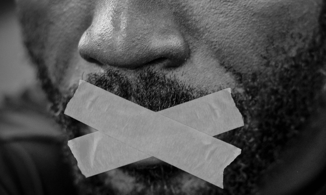 스트레스-쉰목소리-언어장애-목소리상실-음성장애-심인성무성증