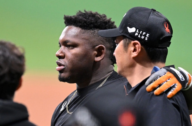 페라자 프로필 연봉 나이 국적 응원가 홈런 타율 인스타