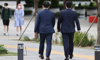 정년연장 65세 시행 시기