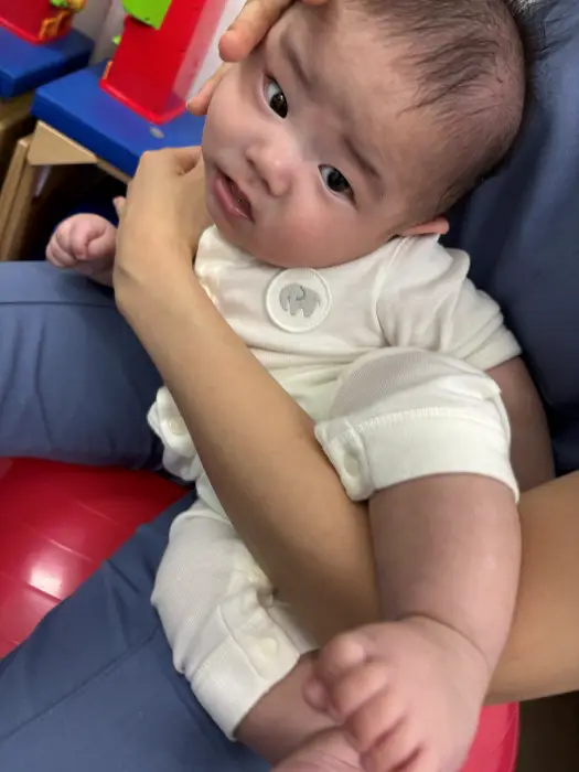 병원에서 사경 재활받는 아이