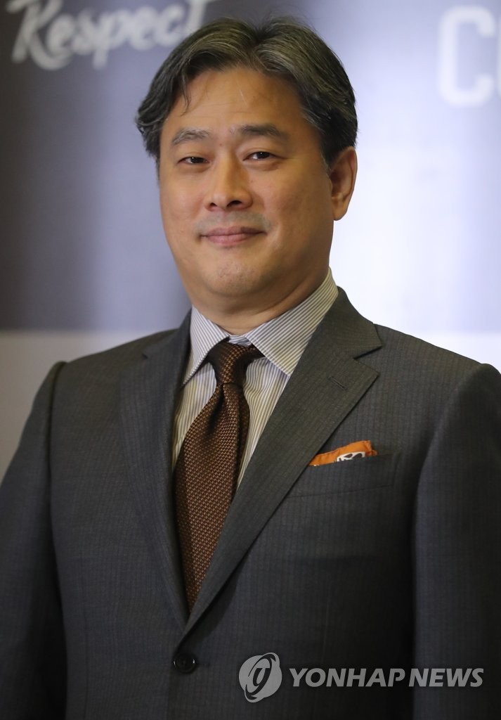 박찬욱 감독, 美 작가조합(WGA) 제명 파업 규정 위반의 전말