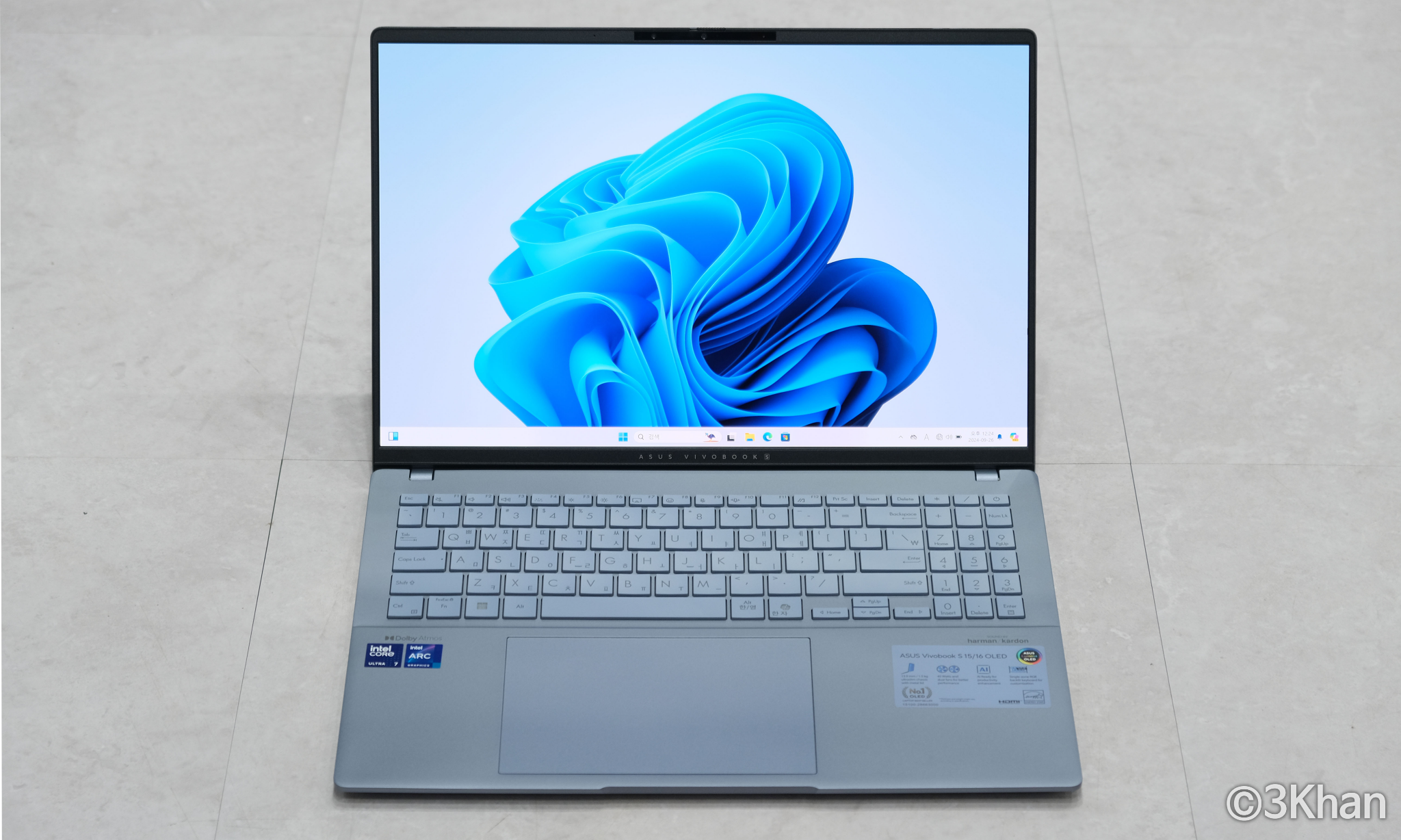 OLED 노트북