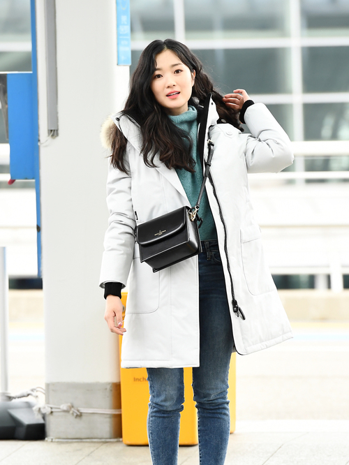 노비스 메리데스 김혜윤 착용